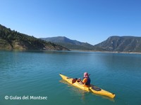 Navegación por el embalse de Canelles